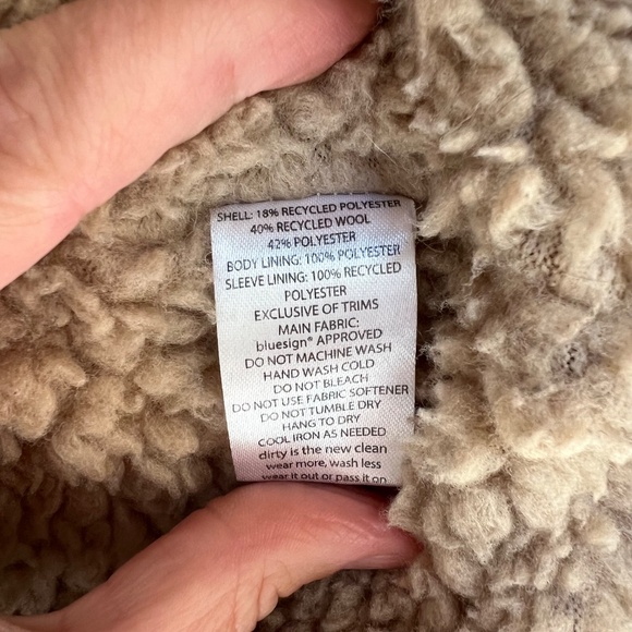 TOAD & CO Burntside Trucker Jacket in Blue WS - Picture 8 of 8